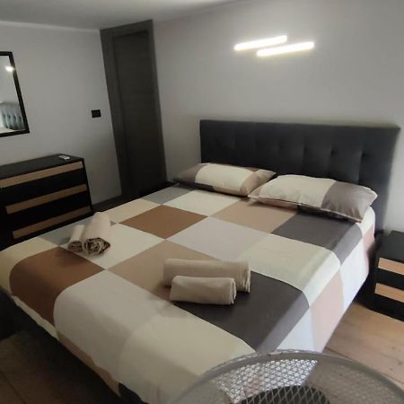 Louis Home Сиракузы Экстерьер фото